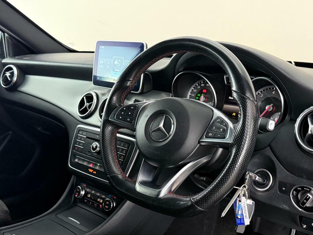 Mercedes-Benz GLA Class 2.1 Gla220d Amg Line 7G-dct 4Matic Euro 6 Ss LP65DZL Black #3