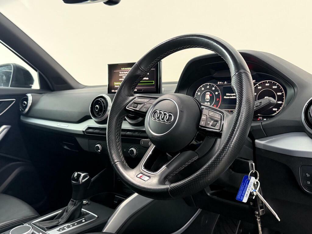 Audi Q2 1.5 Tfsi Cod 35 S Line S Tronic Euro 6 Ss GK71DWZ Black #3