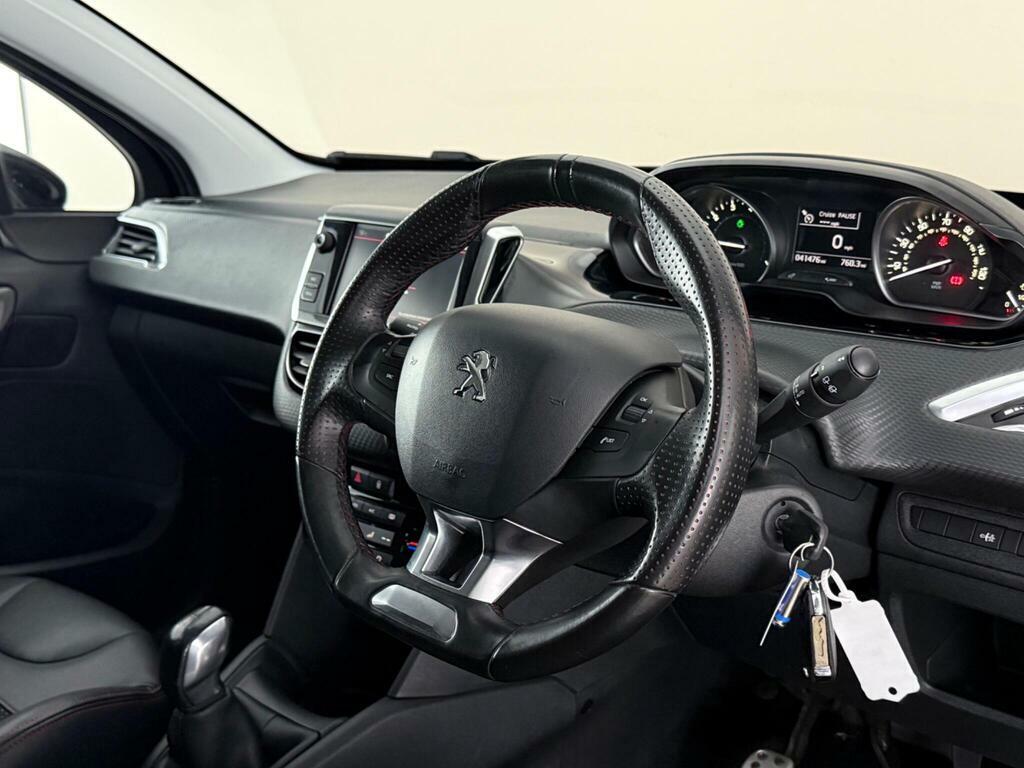 Peugeot 208 1.2 Puretech Gt Line Euro 6 Ss EY67ZWP Black #3