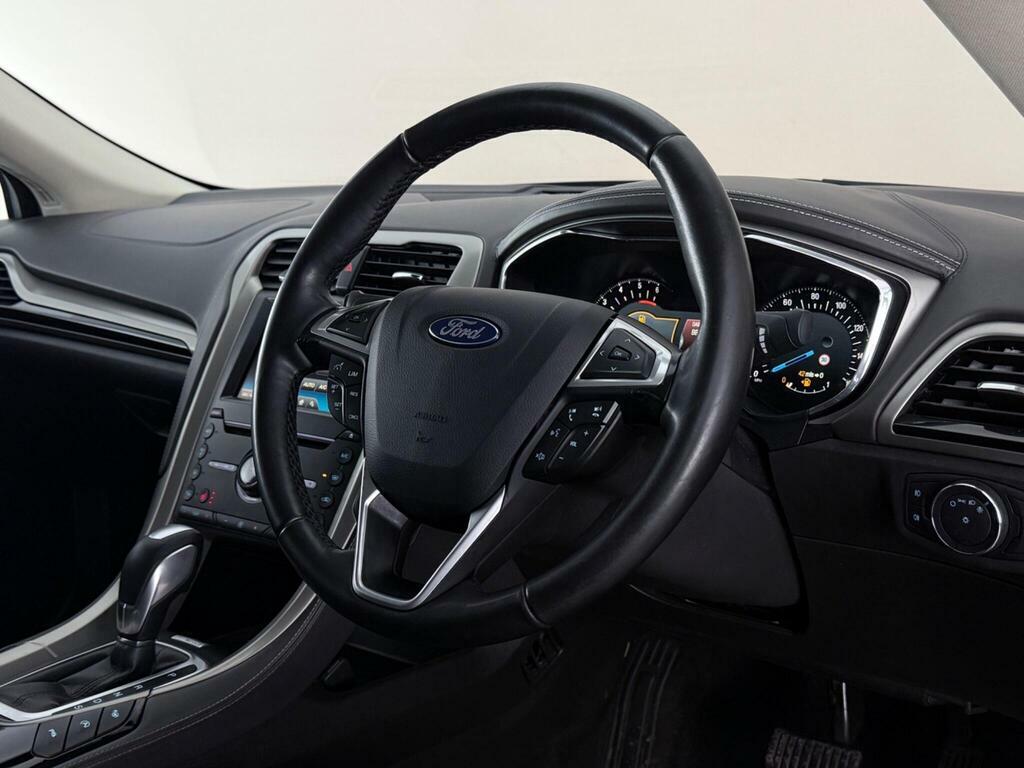 Ford Mondeo 2.0 Tdci Vignale Powershift Euro 6 Ss Grey #3