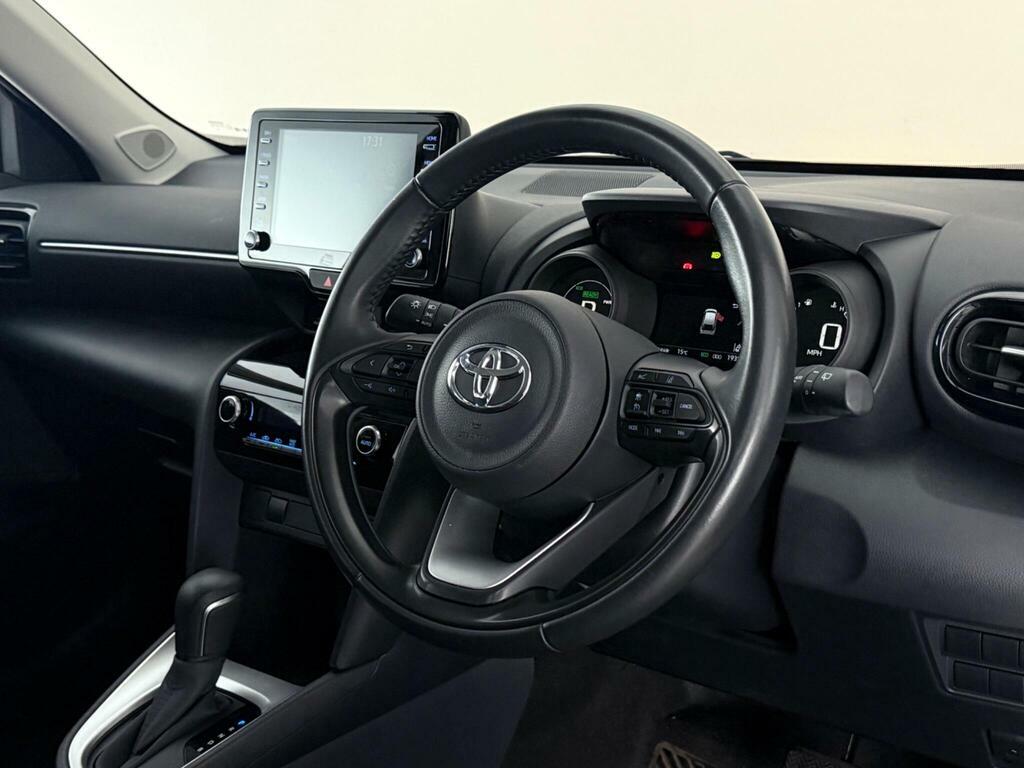 Toyota Yaris Cross 1.5 Vvt-h Icon E-cvt Euro 6 Ss HJ23RSX White #3