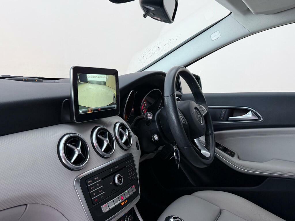 Mercedes-Benz A Class 1.5 A180d Sport Executive Euro 6 Ss YB66GXT Black #4