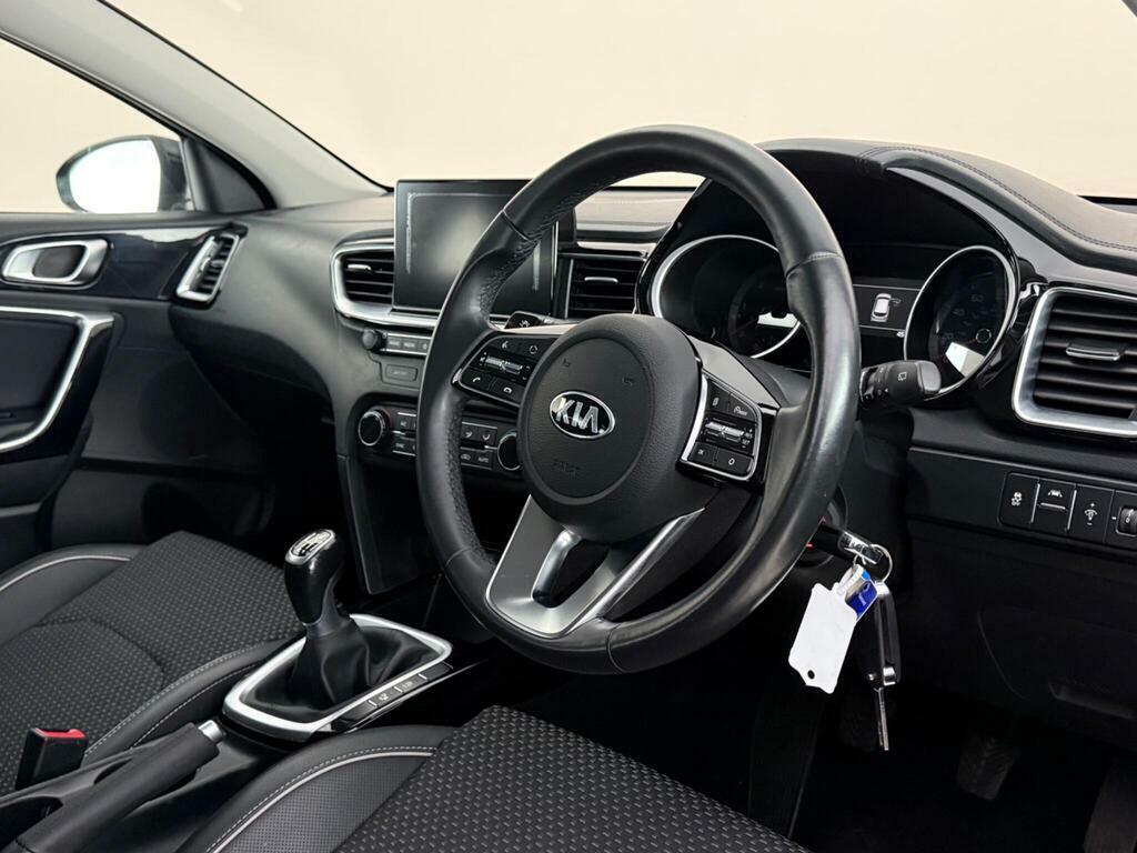 Kia Ceed 1.6 Crdi 3 Euro 6 Ss Black #3