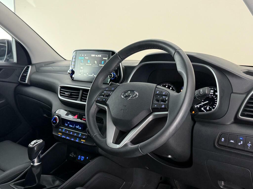 Hyundai Tucson 1.6 T-gdi Premium Euro 6 Ss VN19HYO Grey #3