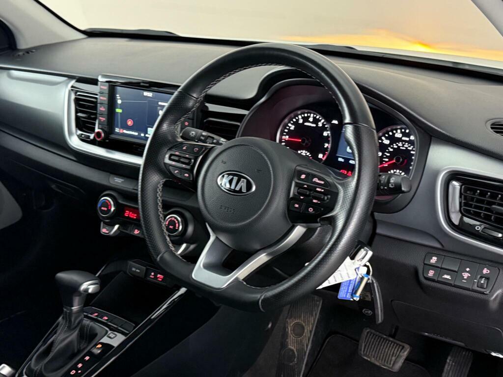 Kia Stonic 1.0 T-gdi 3 Dct Euro 6 Ss PX70XNM White #3