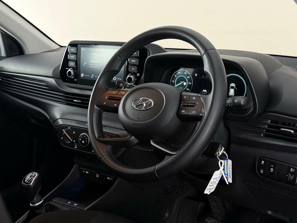 Hyundai Bayon 1.0 T-gdi Mhev Se Connect Euro 6 Ss EK23WTL Black #3