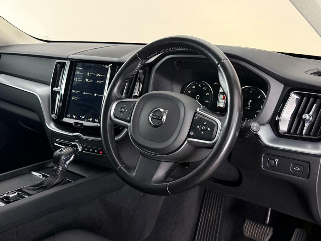 Volvo XC60 2.0 D4 Momentum Euro 6 Ss Blue #3