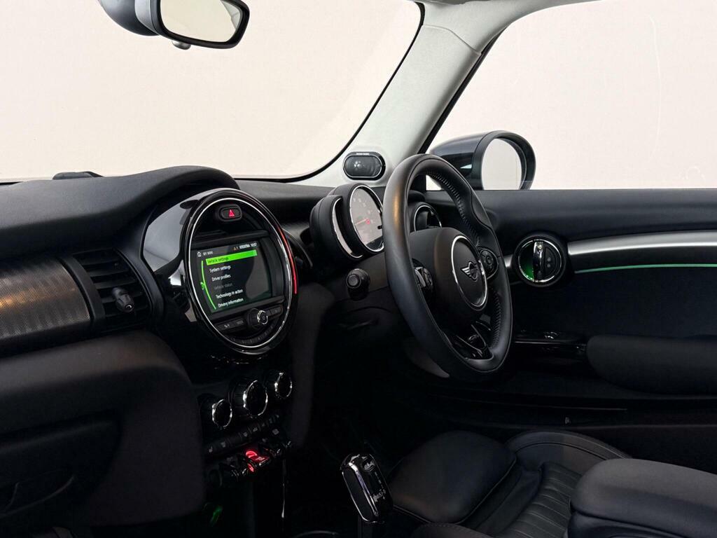 Mini Hatch 1.5 Cooper Exclusive Steptronic Euro 6 Ss EF70OUJ Black #4