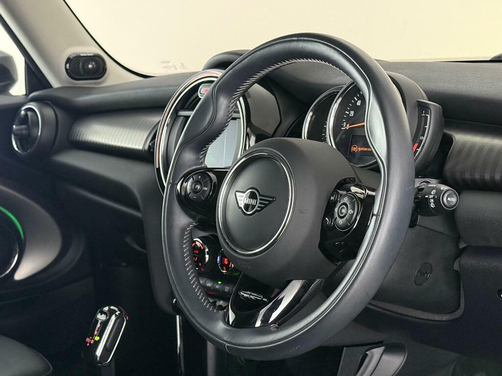 Mini Hatch 1.5 Cooper Exclusive Steptronic Euro 6 Ss EF70OUJ Black #3