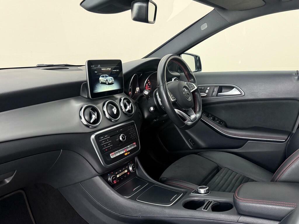 Mercedes-Benz GLA Class 1.6 Gla200 Amg Line Edition Plus 7G-dct Euro 6 WX70VTL Grey #4