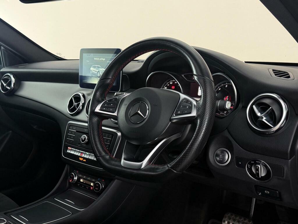 Mercedes-Benz GLA Class 1.6 Gla200 Amg Line Edition Plus 7G-dct Euro 6 WX70VTL Grey #3