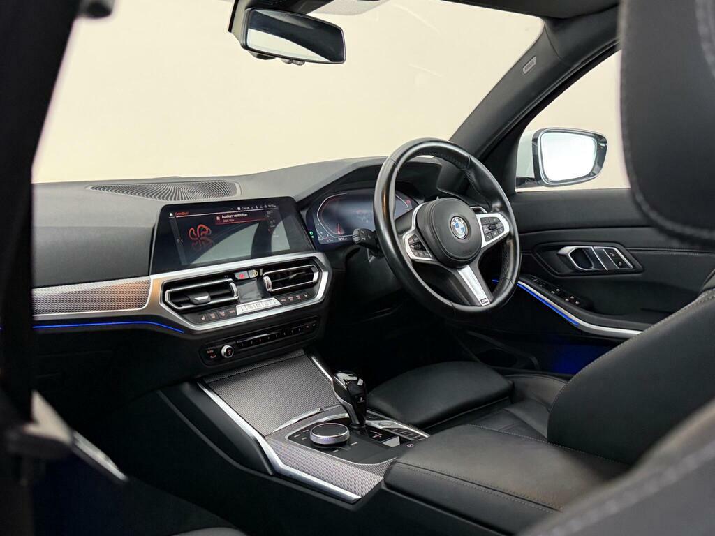 BMW 3 Series 2.0 318D Mht M Sport Euro 6 Ss YH21HVK White #4