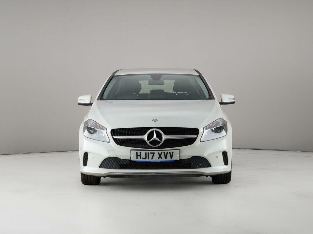 Mercedes-Benz A Class 1.6 A160 Se Executive Euro 6 Ss HJ17XVV White #4