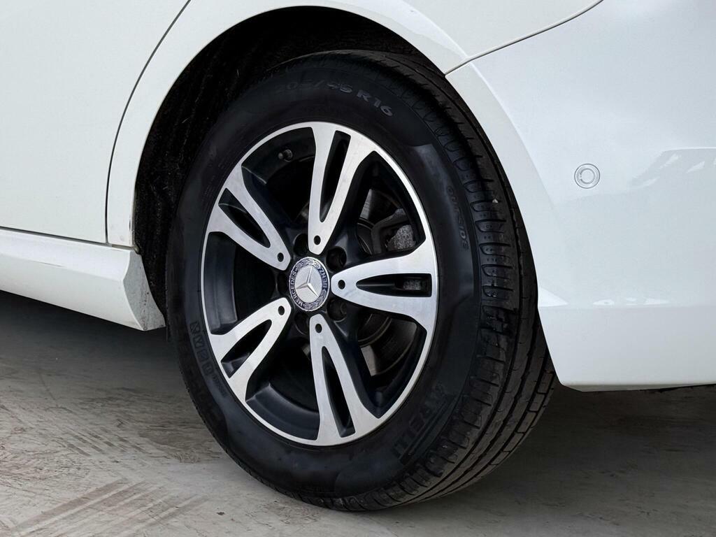 Mercedes-Benz A Class 1.6 A160 Se Executive Euro 6 Ss HJ17XVV White #6