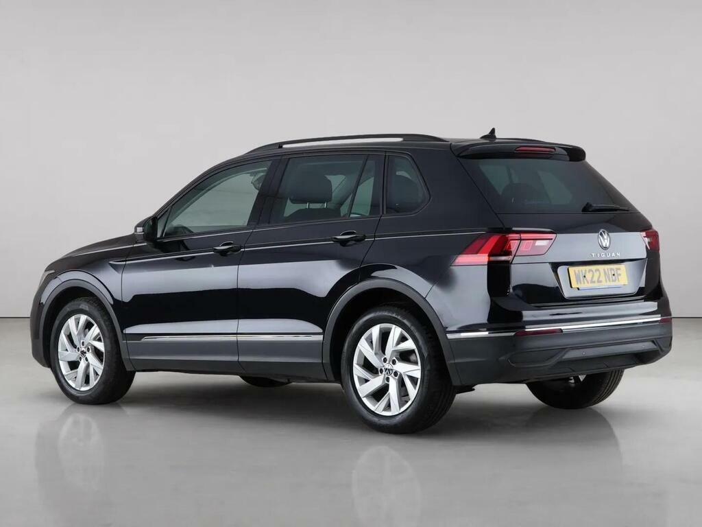 Volkswagen Tiguan 1.5 Tsi Life Dsg Euro 6 Ss WK22NBF Black #5