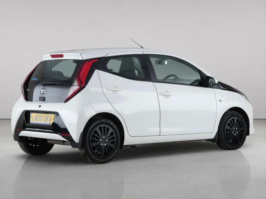 Toyota Aygo 1.0 Vvt-i X-play Euro 6 LM20GKA White #6