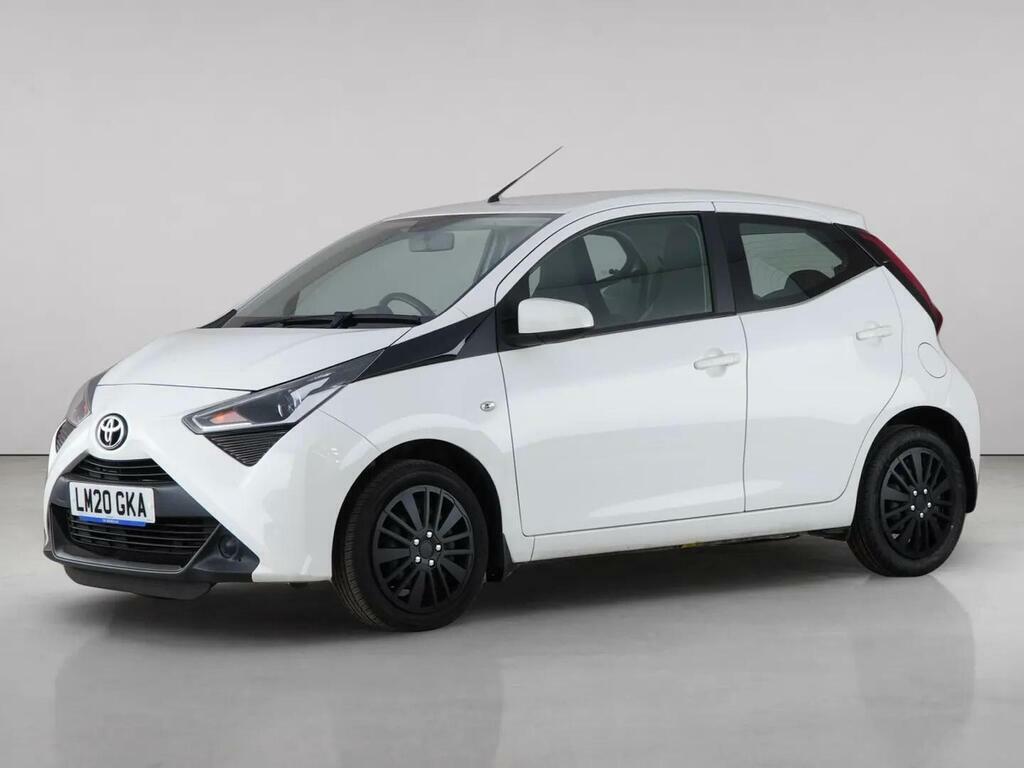 Toyota Aygo 1.0 Vvt-i X-play Euro 6 LM20GKA White #2
