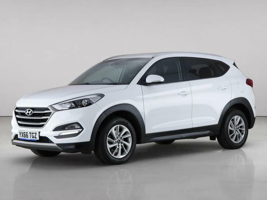 Hyundai Tucson 1.7 Crdi Blue Drive Se Nav Euro 6 Ss White #2