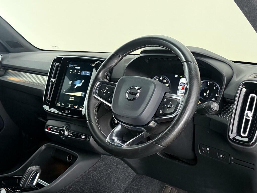 Volvo XC40 2.0 D3 Momentum 2020 Grey #3