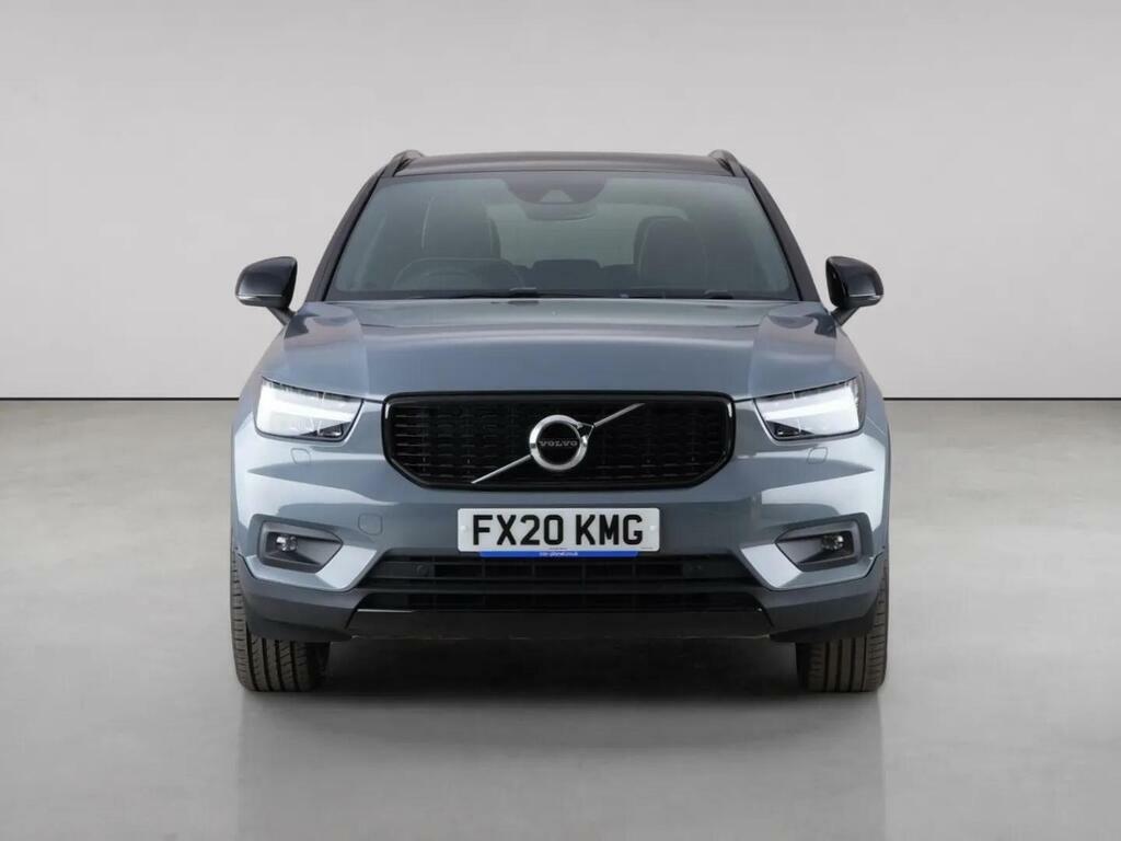 Volvo XC40 2.0 D3 Momentum 2020 Grey #2