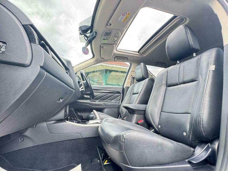 Mitsubishi Outlander Phev 4H PX67LJA Black #5