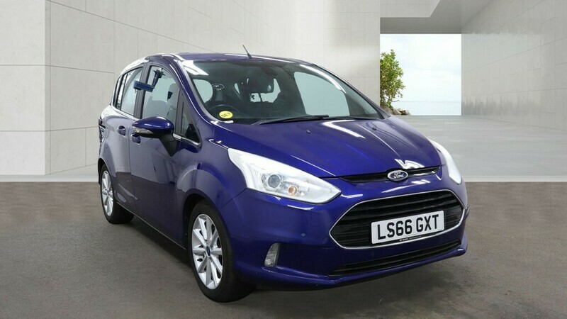 Ford B-Max Titanium Blue