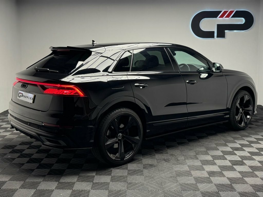 Audi Q8 3L S Line YD21KWX Black #2