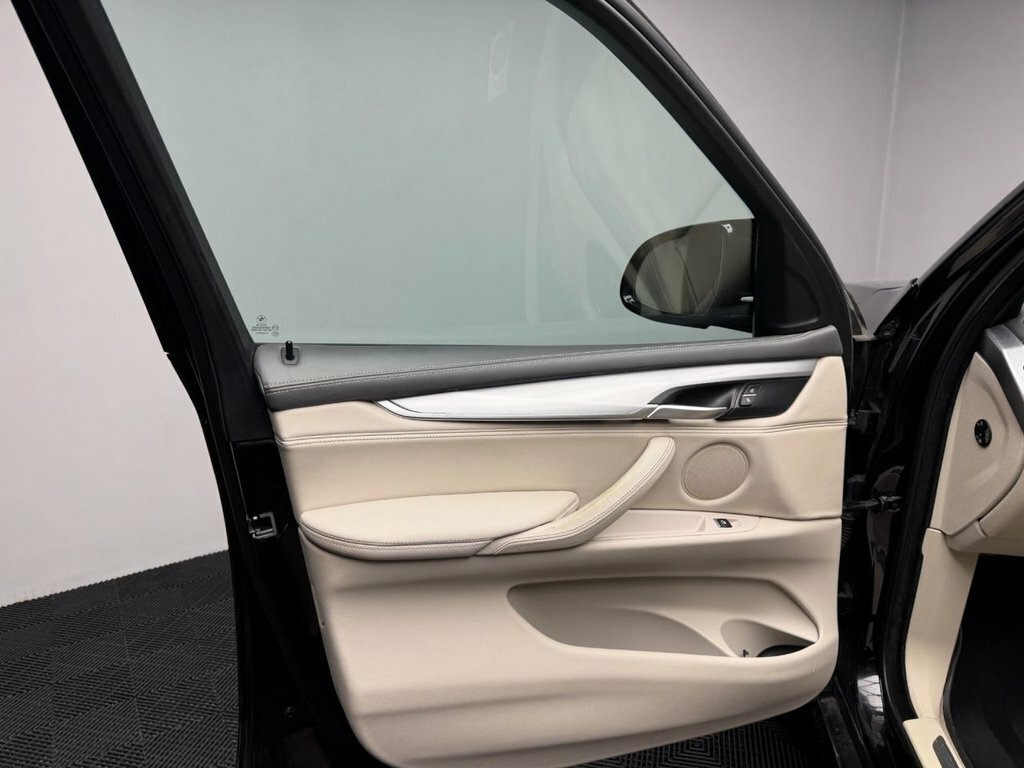 BMW X5 Xdrive30d M Sport White #51