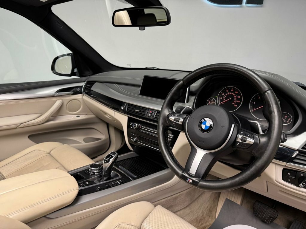 BMW X5 3L M Sport Black #3