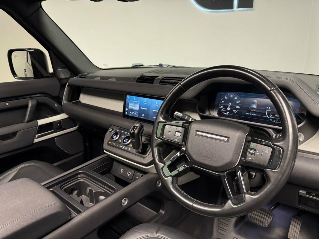Land Rover Defender 110 3L Se EP21FSF Black #3