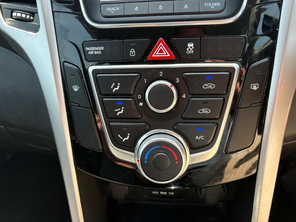 Hyundai I30 1.6 Crdi Blue Drive Se Nav Dct 2016 Silver #27