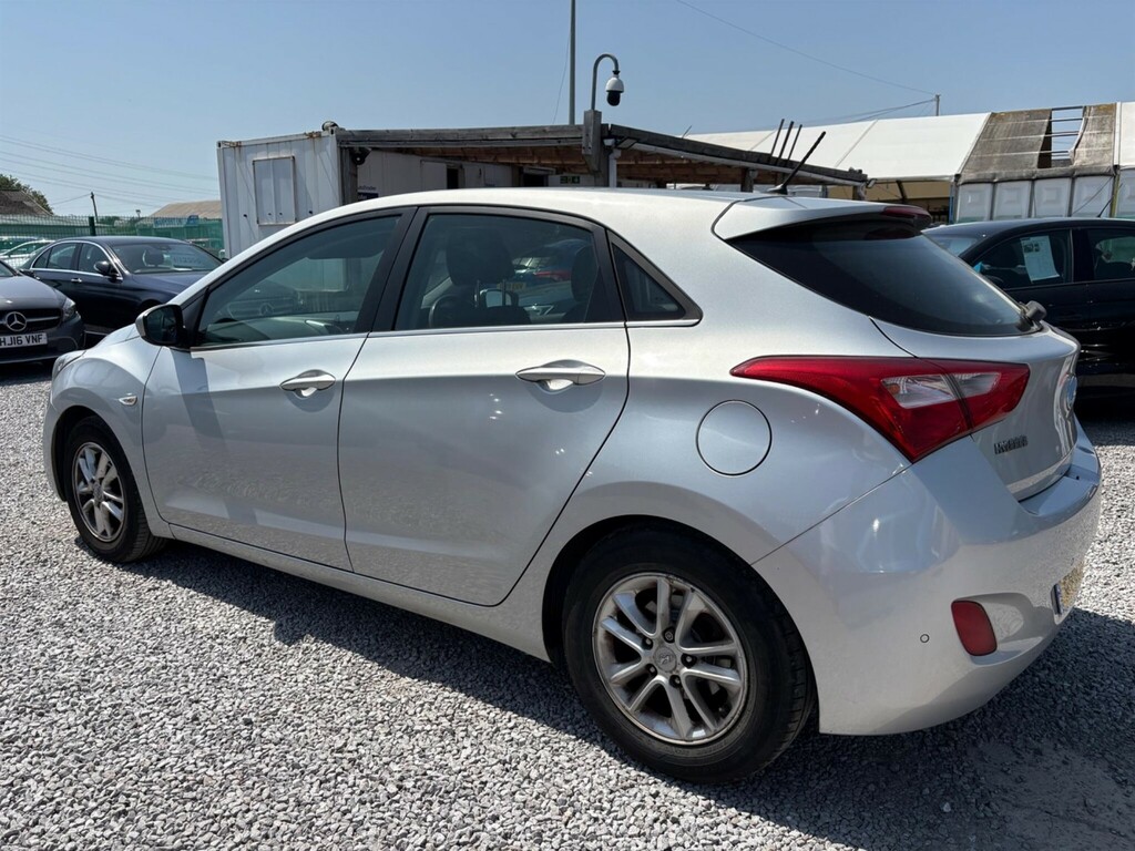 Hyundai I30 1.6 Crdi Blue Drive Se Euro 6 Ss  #6