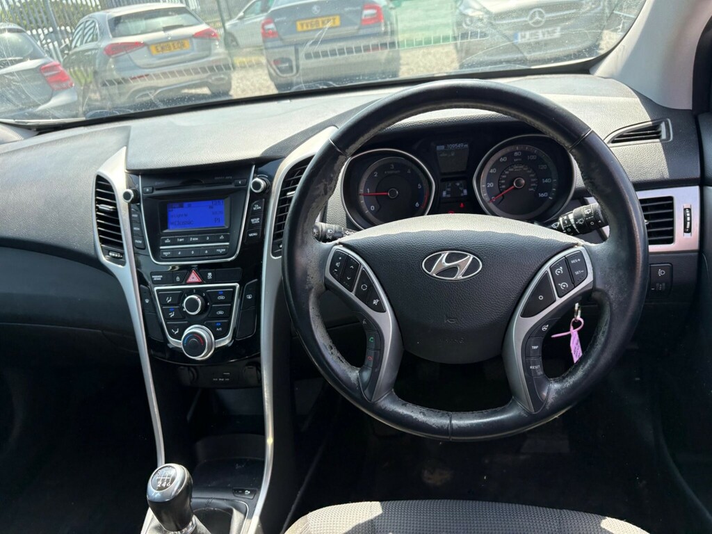 Hyundai I30 1.6 Crdi Blue Drive Se Nav Dct 2016 Silver #29