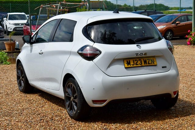 Renault Zoe R135 Ev50 52Kwh Iconic Hatchback White #5