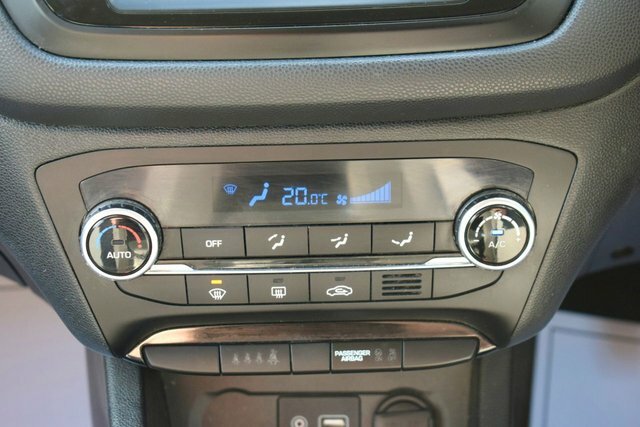 Hyundai I20 Hatchback Black #42