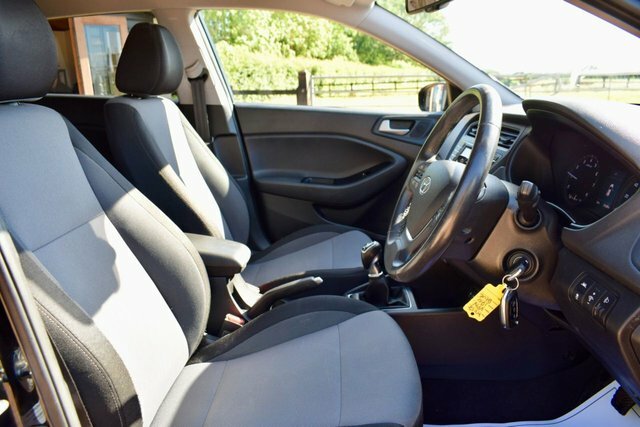 Hyundai I20 Hatchback Black #23