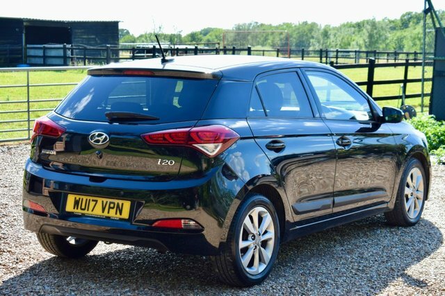 Hyundai I20 Hatchback Black #10