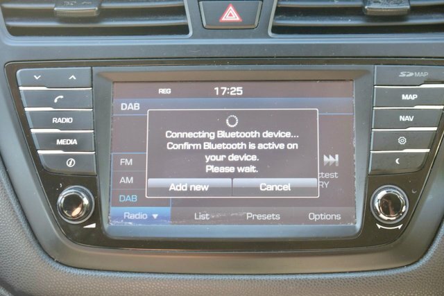 Hyundai I20 Hatchback Black #46