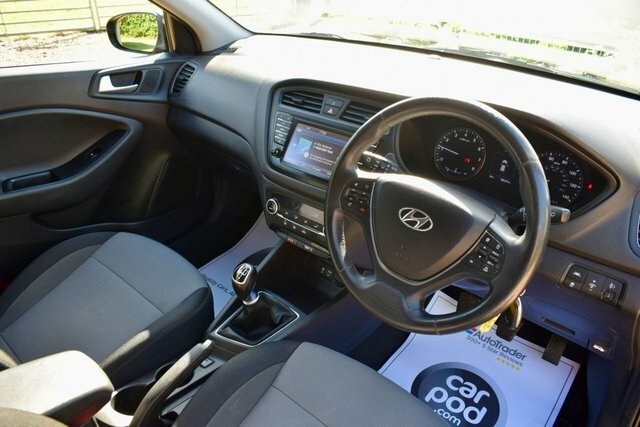 Hyundai I20 Hatchback Black #18