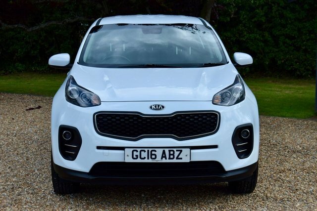 Kia Sportage 1.6 Gdi 1 Suv Euro 6 130 Bhp White #2
