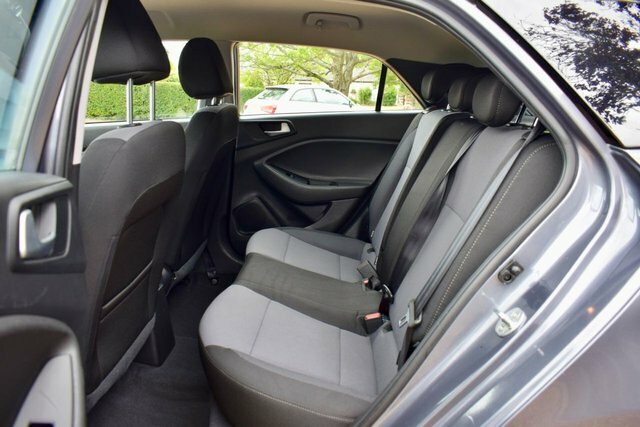 Hyundai I20 Hatchback White #27