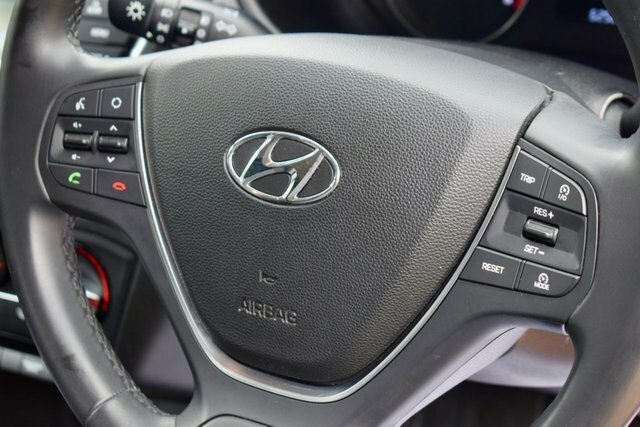 Hyundai I20 Hatchback White #21