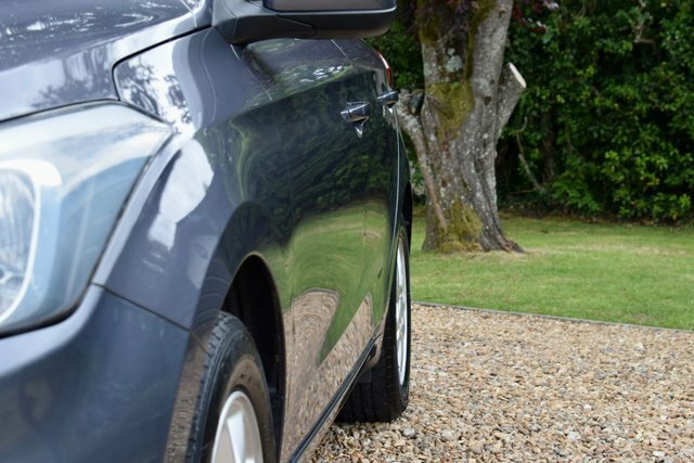 Hyundai I20 Hatchback White #12