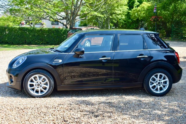 Mini Hatch 1.5 Cooper Gpf Hatchback Euro 6 Black #4