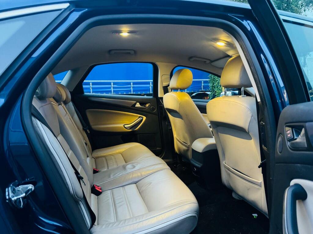 Ford Mondeo Graphite White #13