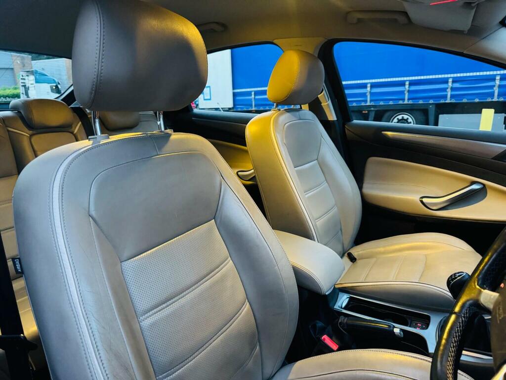 Ford Mondeo Graphite White #17