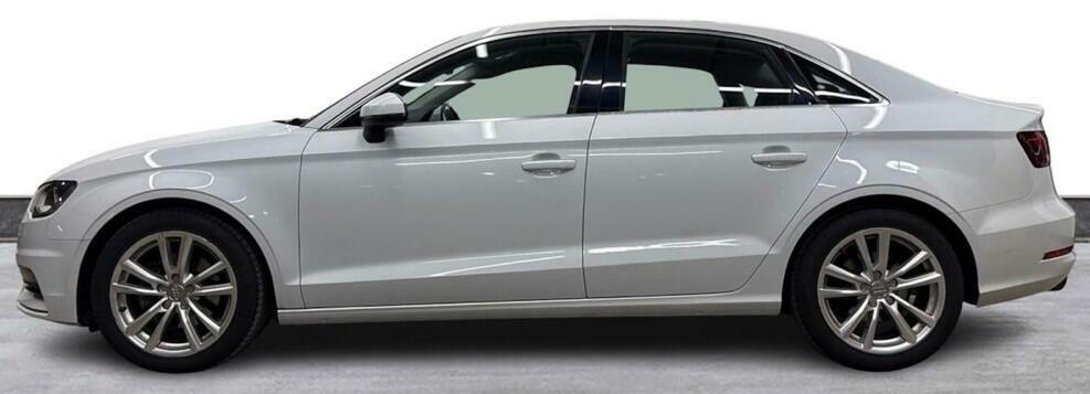 Audi A3 Sport White #3