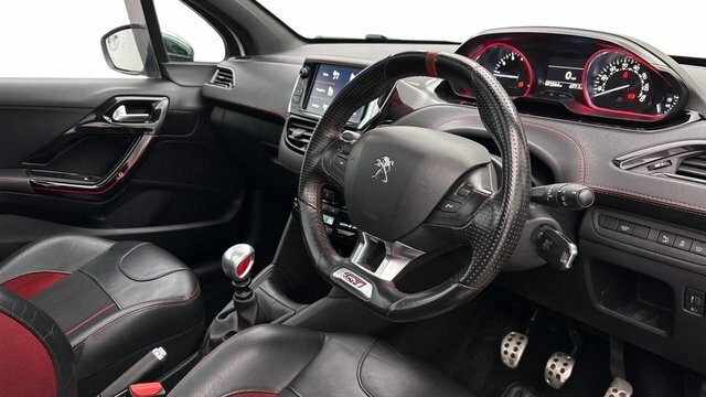 Peugeot 208 1.6 Thp Gti Prestige Hatchback E SB67URM White #4