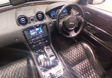 Jaguar XJ 3.0 Xj Portfolio CV17LMM Grey #2