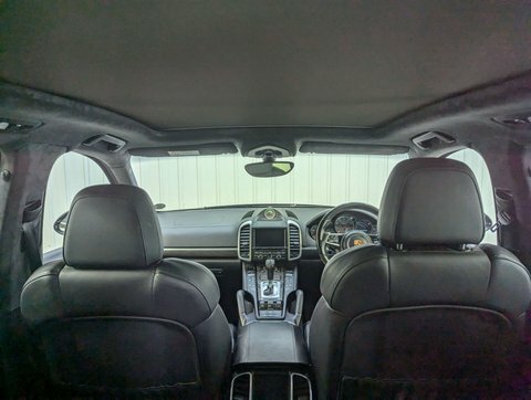 Porsche Cayenne 4.8 Cayenne V8  Black #2